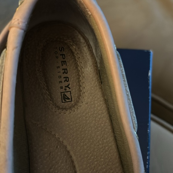 Size 7 1/2 Angelfish Light Rose/Plaid Sperry Slip On Loafer - Picture 2 of 9